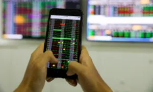 Từ tháng 11, khối ngoại không cần ký quỹ 100% khi mua chứng khoán