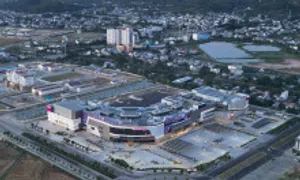 Trung tâm thương mại lớn nhất miền Trung khai trương