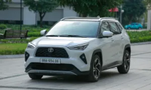 Công chức, nên mua Xforce hay Yaris Cross?